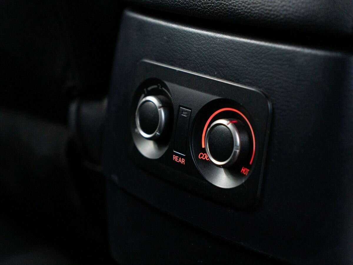 Купить Mitsubishi Pajero, 2012, 235 000 км, фото №17