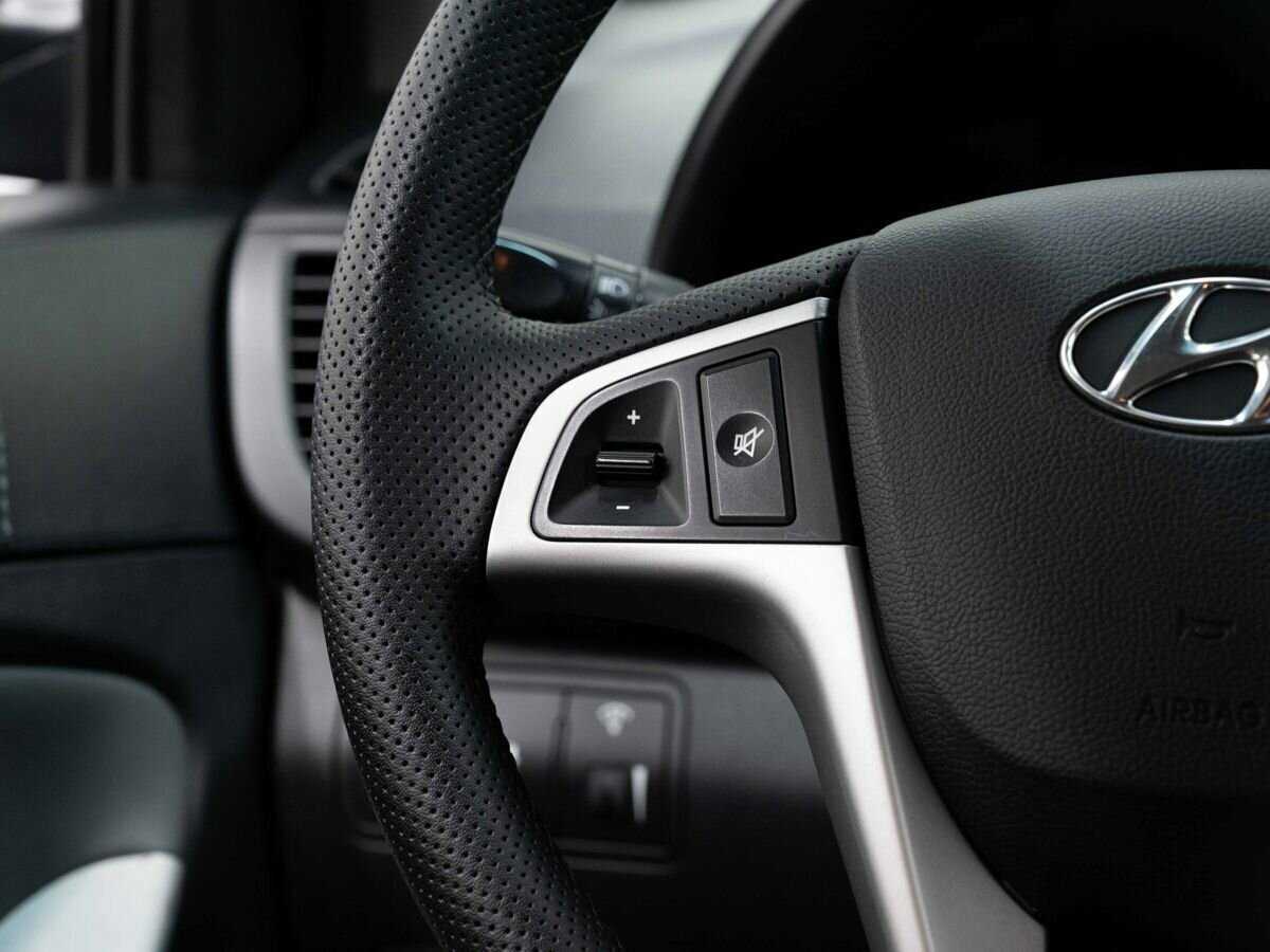 Купить Hyundai Solaris, 2012, 243 000 км, фото №15