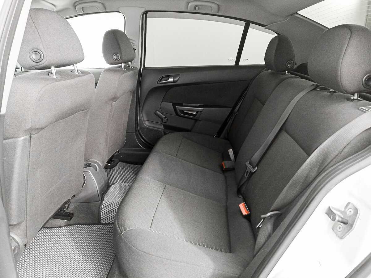 Купить Opel Astra, 2013, 170 567 км, фото №10