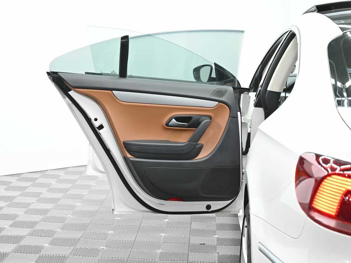 Купить Volkswagen Passat CC, 2013, 163 500 км, фото №6