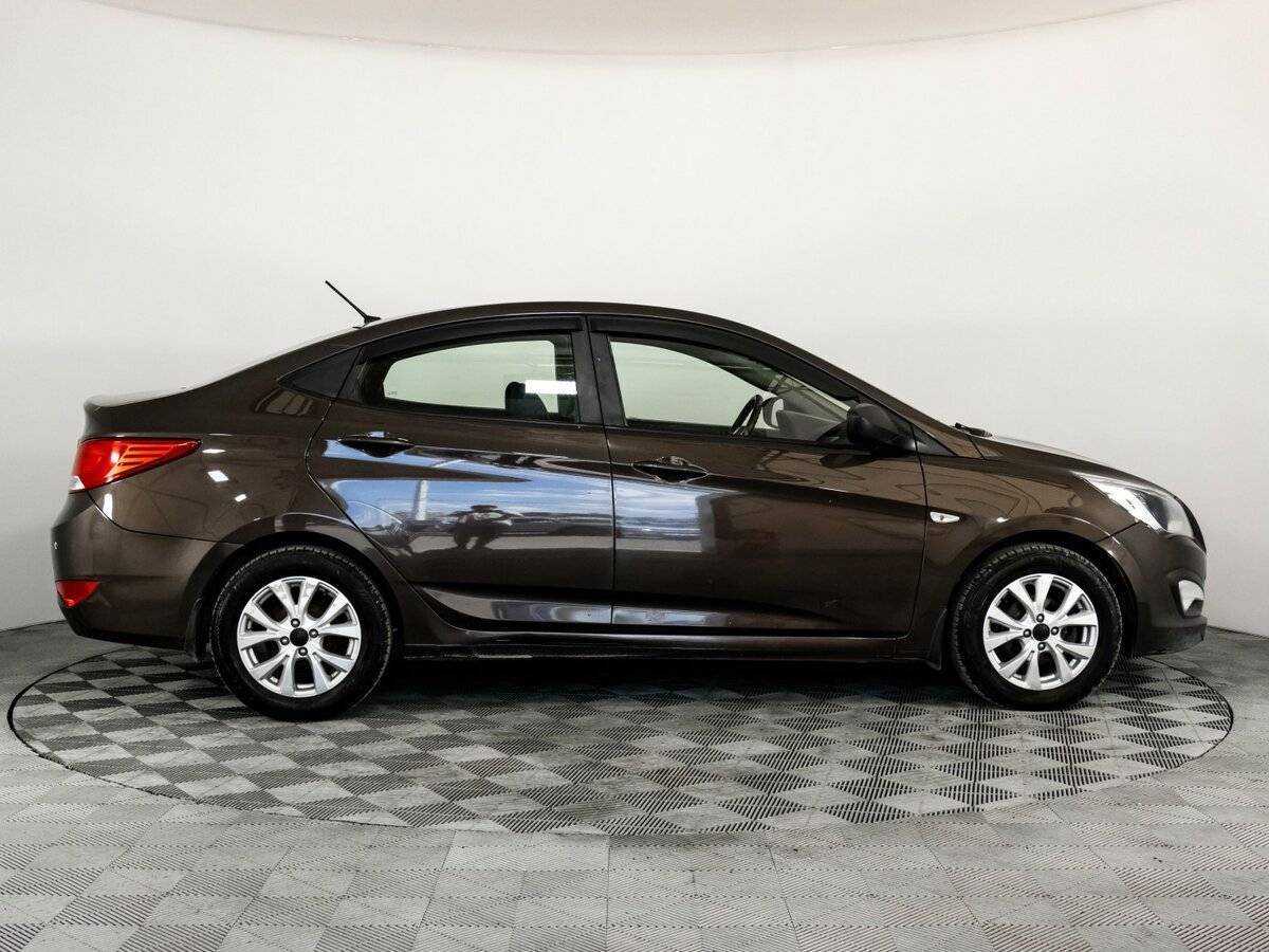 Купить Hyundai Solaris, 2016, 252 626 км, фото №4